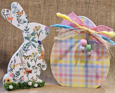 Wood rabbit and egg